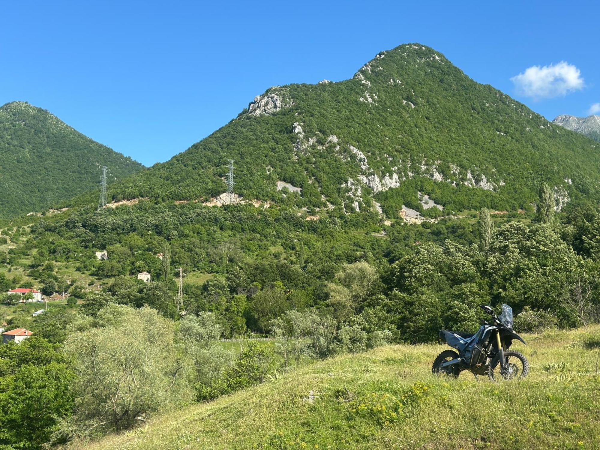 Enduro Pittstop Hotell Peshkopi